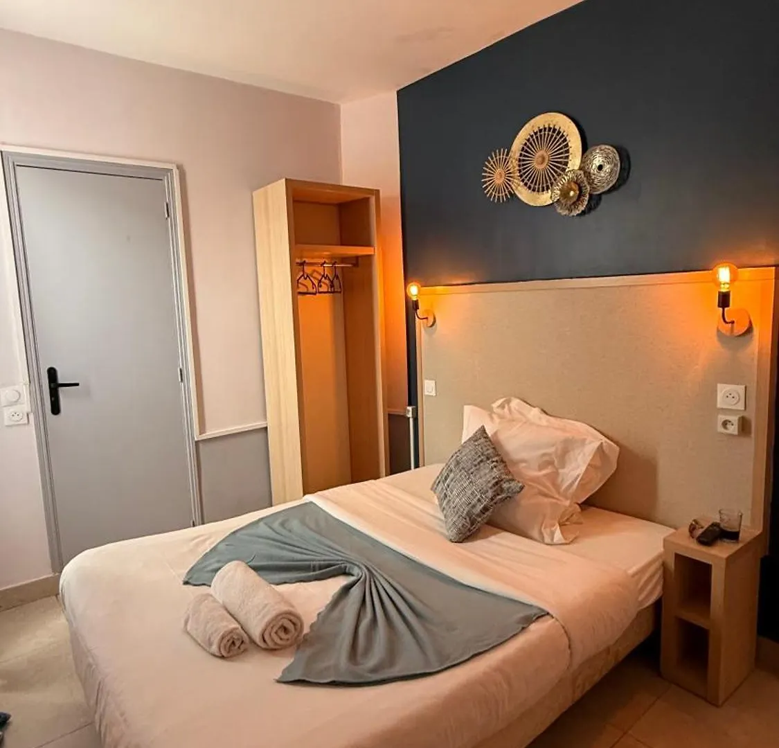 De Choisy Hotel 2*
