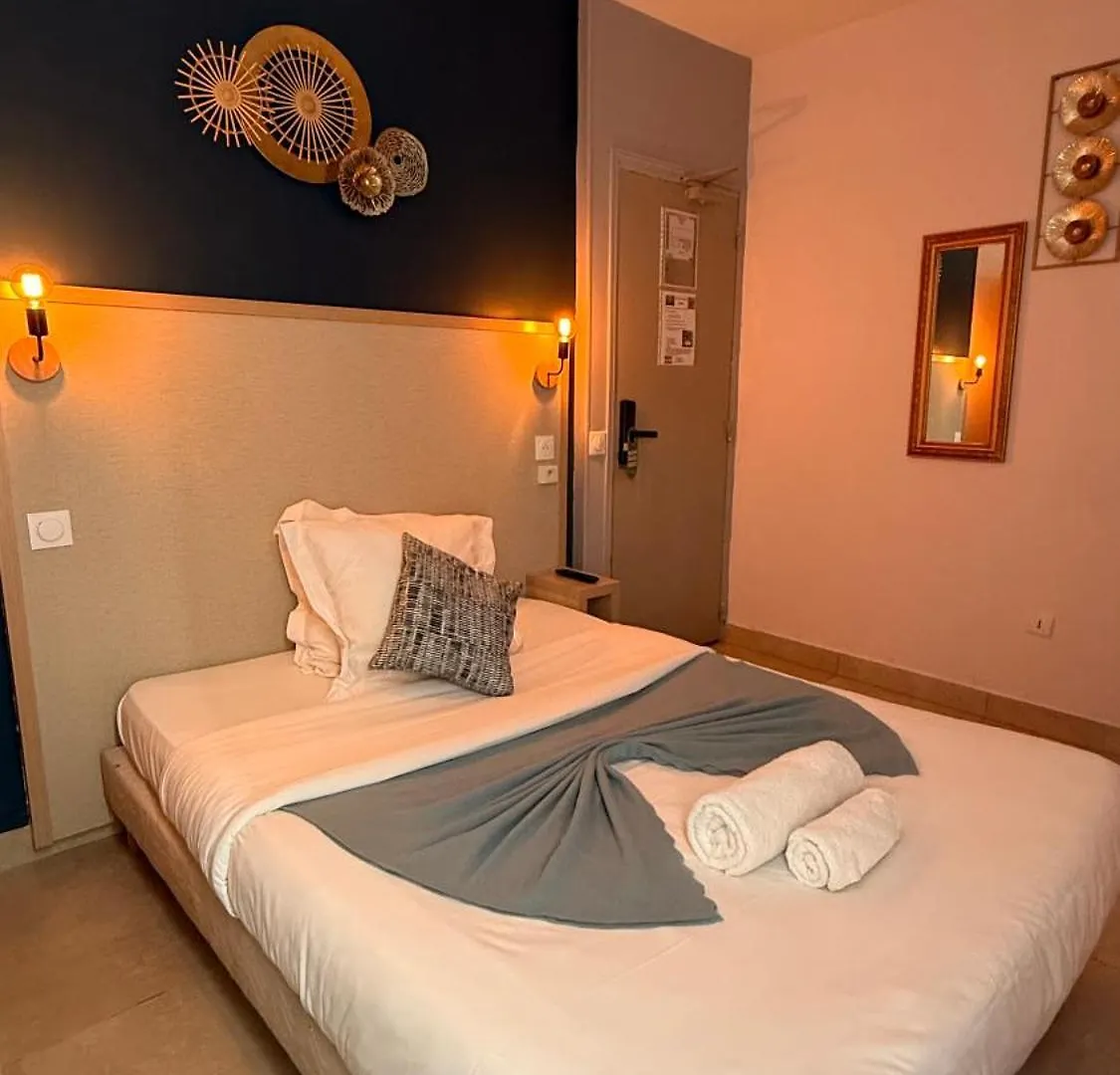 De Choisy Hotel 2*